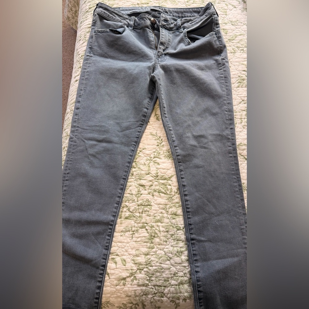 American Eagle Outfitters Women’s Skinny Jeans Super Super Stretch